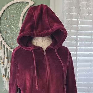 TIME AND TRU Burgundy Velvet Zip Sweatshirt/Hoodie. Size L 12/14.